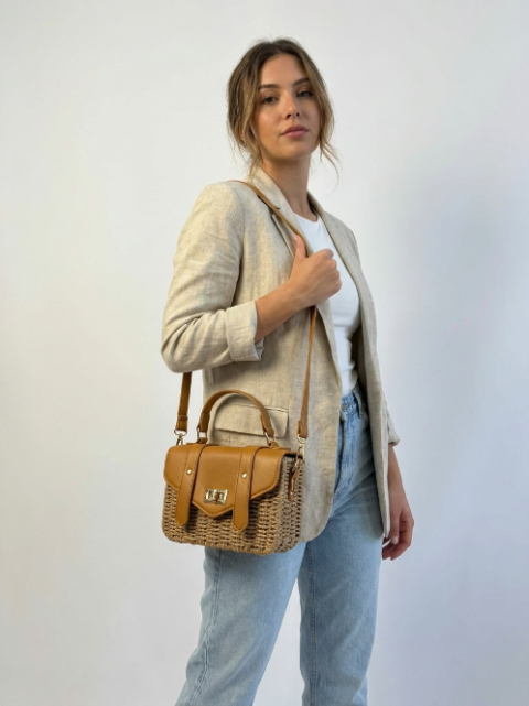 Sac à Main Tressé avec Rabat Camel