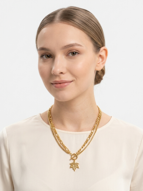 Collier Double Rang Doré avec Pendentif Feuille d'Érable